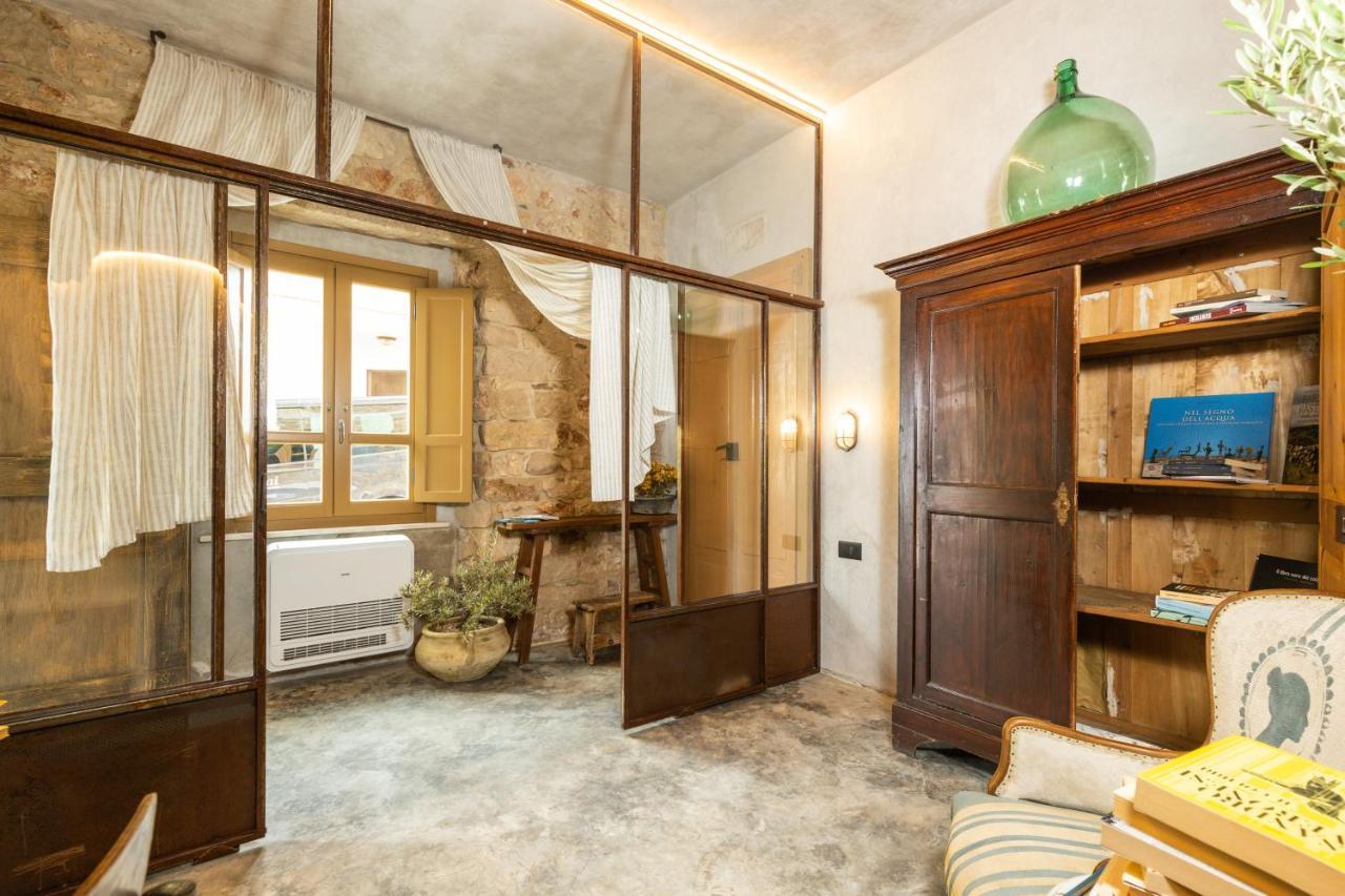 Via Roma Charming Rooms Бауней Екстериор снимка